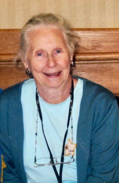  Obituario de Rosemary Hewlett Carle