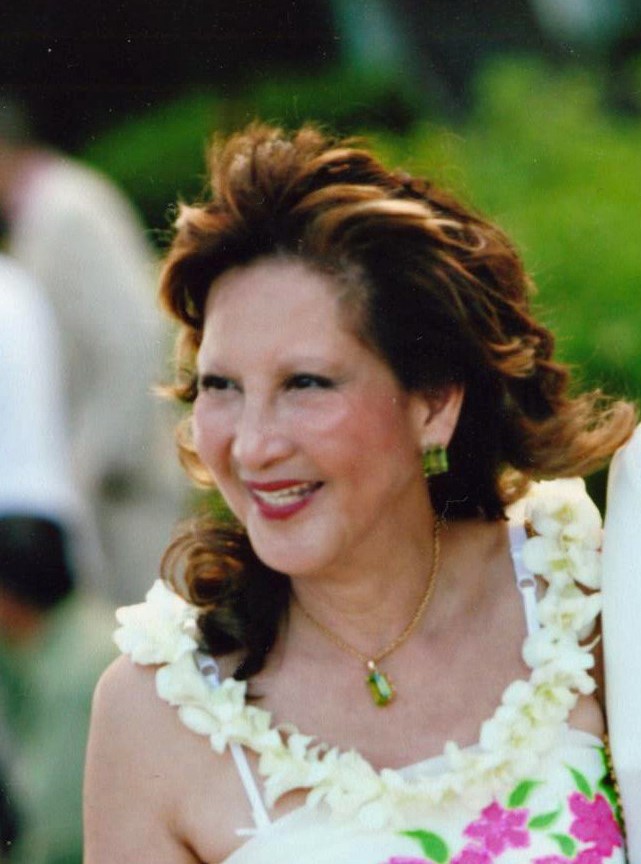 Obituary of Gloria "Mama Ghee" Castro