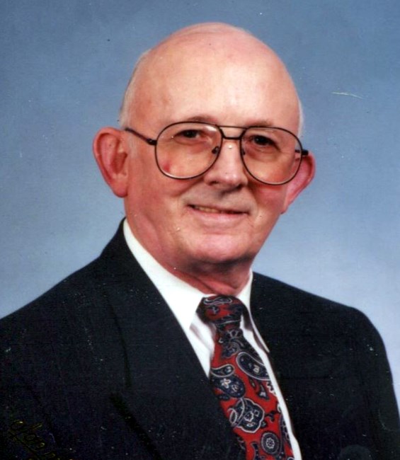 Obituario de Morris E. Straughan