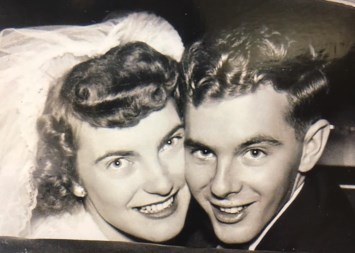 Obituario de Mrs. Jean Helen Duncan