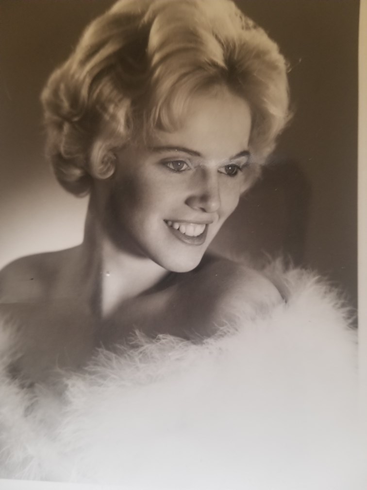 Obituario de Betty R Fisher