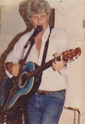 Avis de décès de John Colin Macarthur