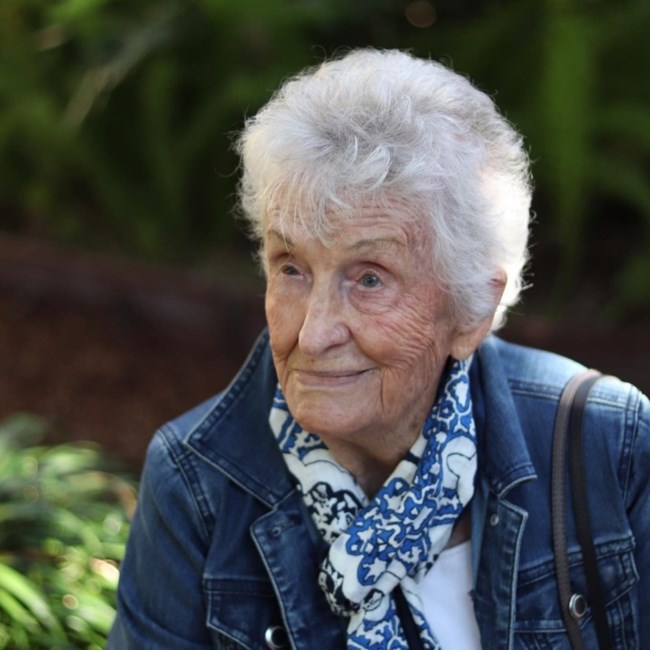 Obituary of Laura Lovie Reeves