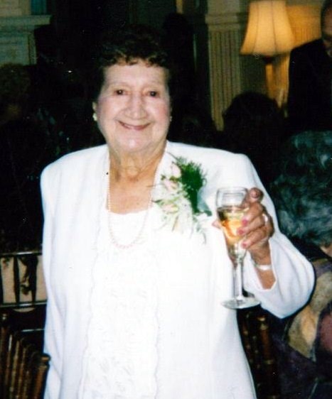 Obituario de Mrs. Anna Mary Salemi