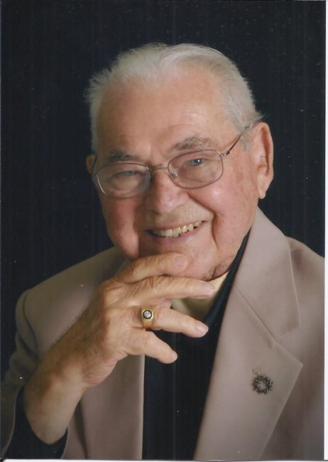 Obituary of Raymond H Miller