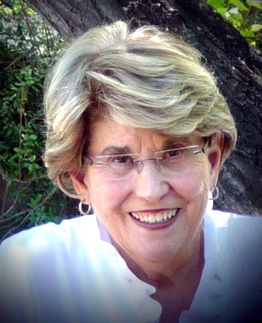 Obituary of Gloria Lightbourn Chavez