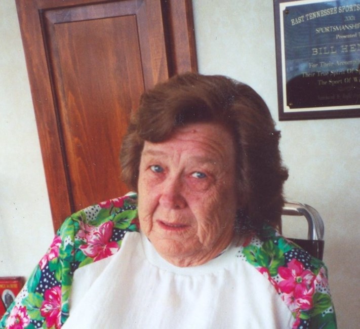 Obituario de Irene Shields
