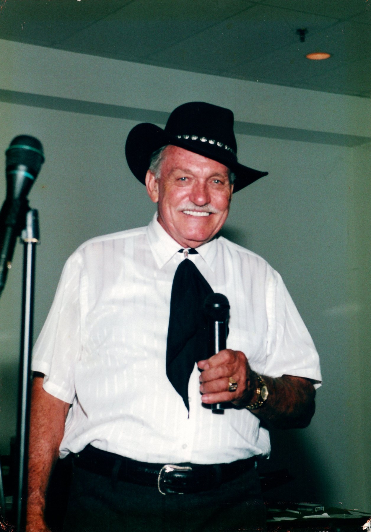 Obituary of Donald Watts