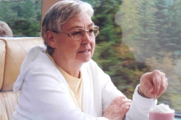Obituary of Evelyn Emma Clough