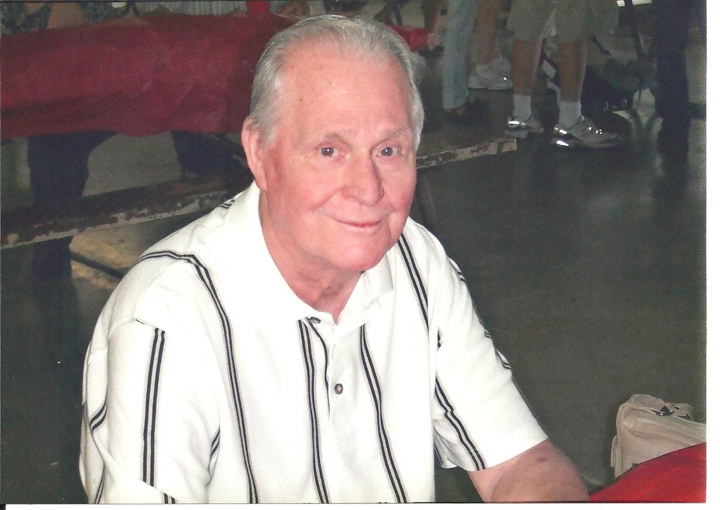 Obituary of Warren "Ace" "Ace" Azenhofer