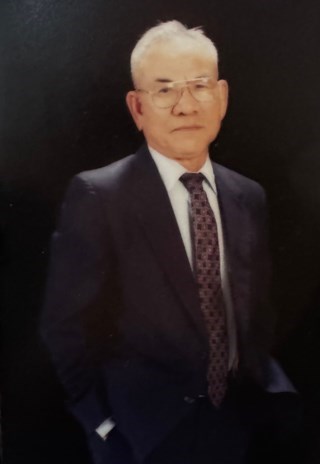 Obituary of Thuy Van Hoang