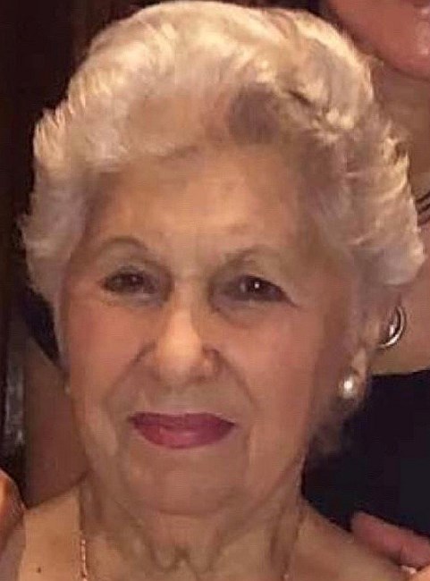 Obituary of Julia Perez