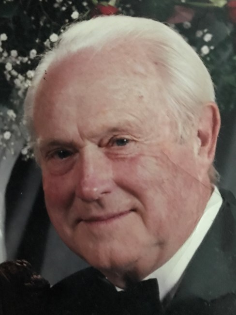 Obituary of Lloyd Stanley Farwell