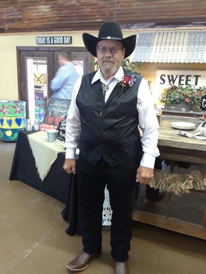 Obituario de Charles "Chuck" Smith