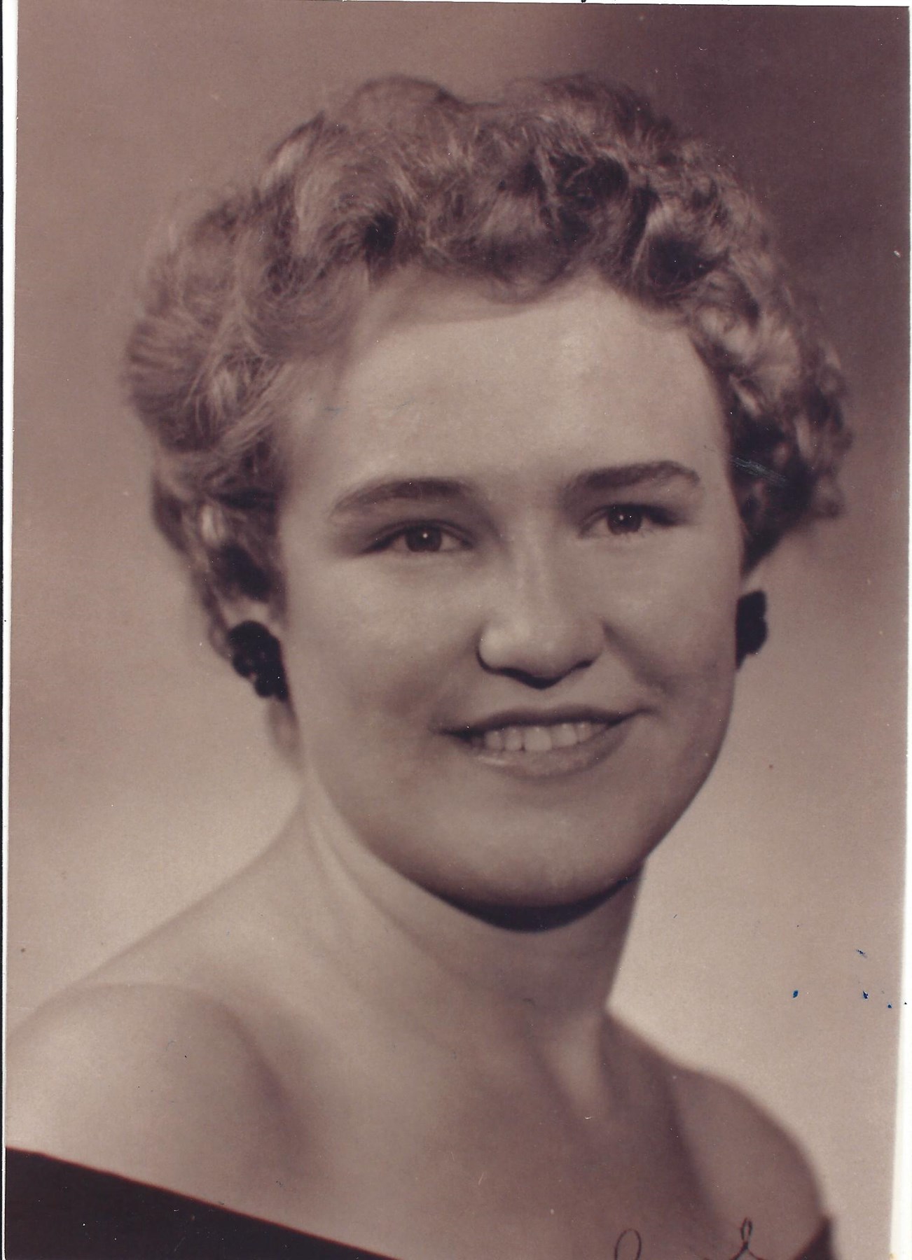 Obituary of Mrs. Daisy Bell (Foutch) Hernandez