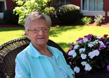 Obituary of Jan McLellan Born