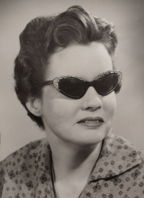 Obituary of Joan Constance Cox