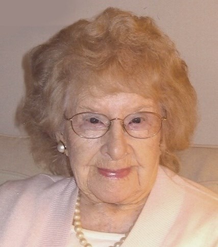 Obituario de Ruth H. Henstrand Erstad