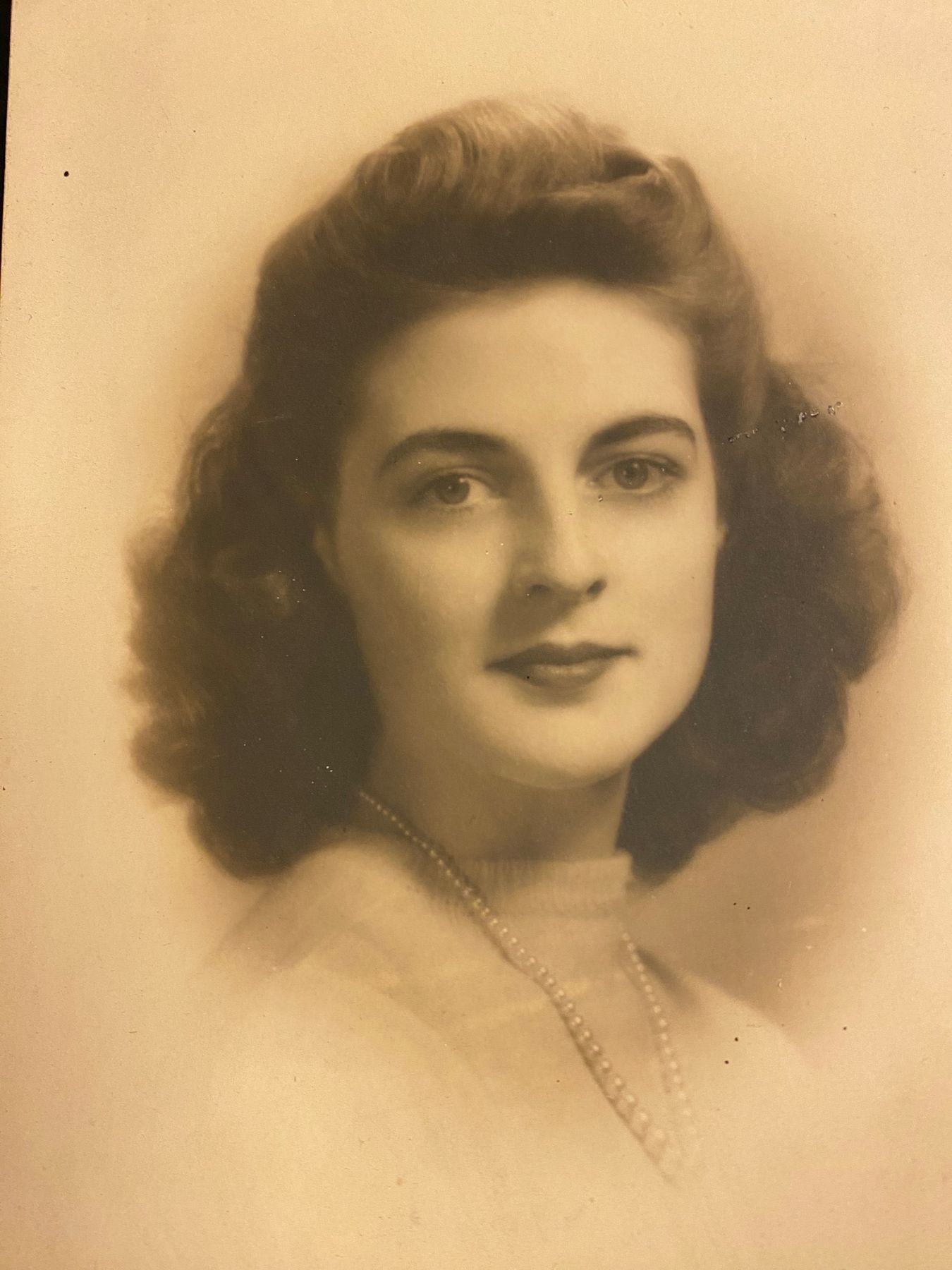 Obituary of Mrs. Anne McDermott Kucker