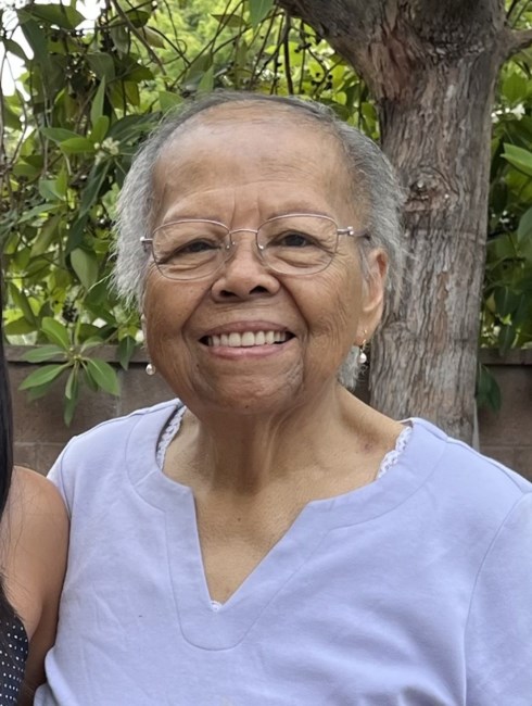 Avis de décès de Helen Santiago Lacanlale