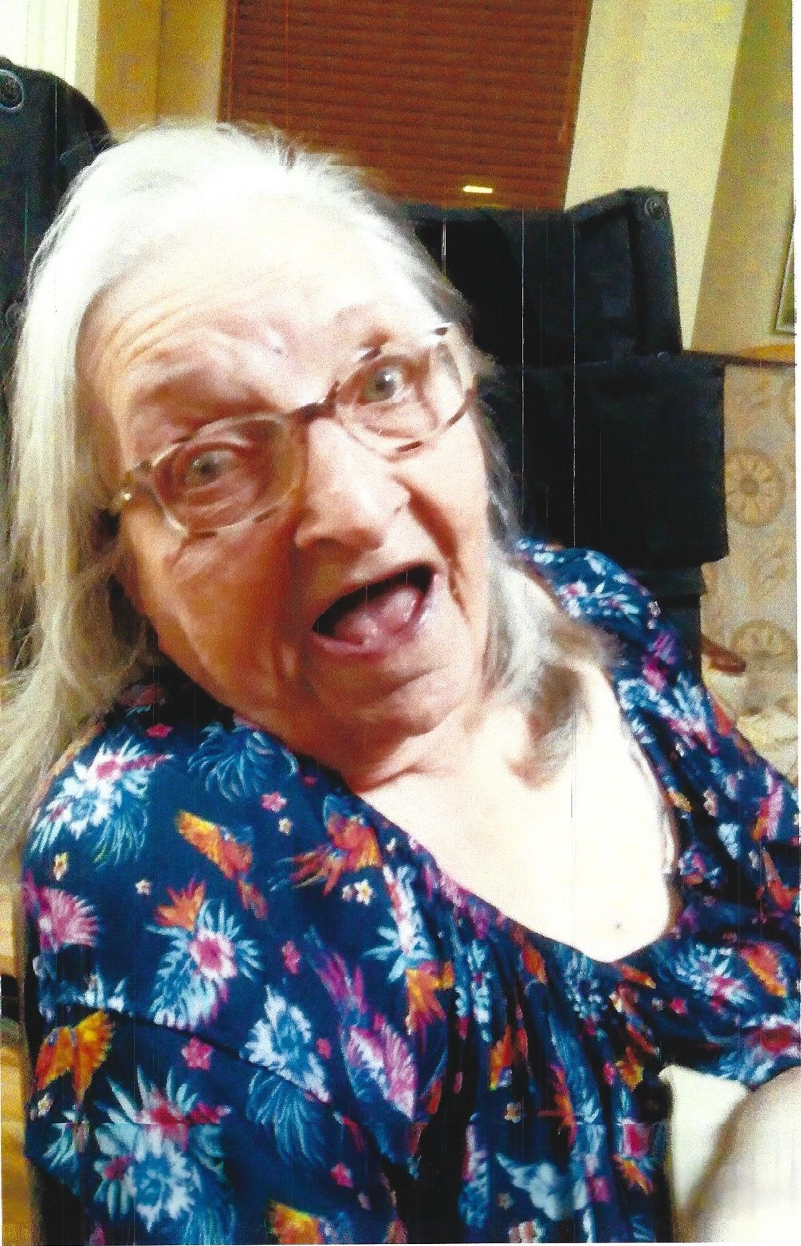 Obituario de Mary Louise Ward