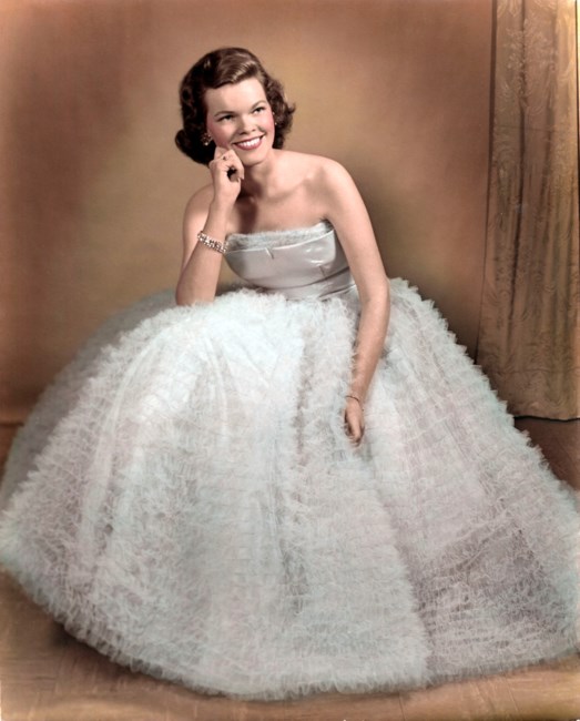 Obituary of Gayle F. Boggess