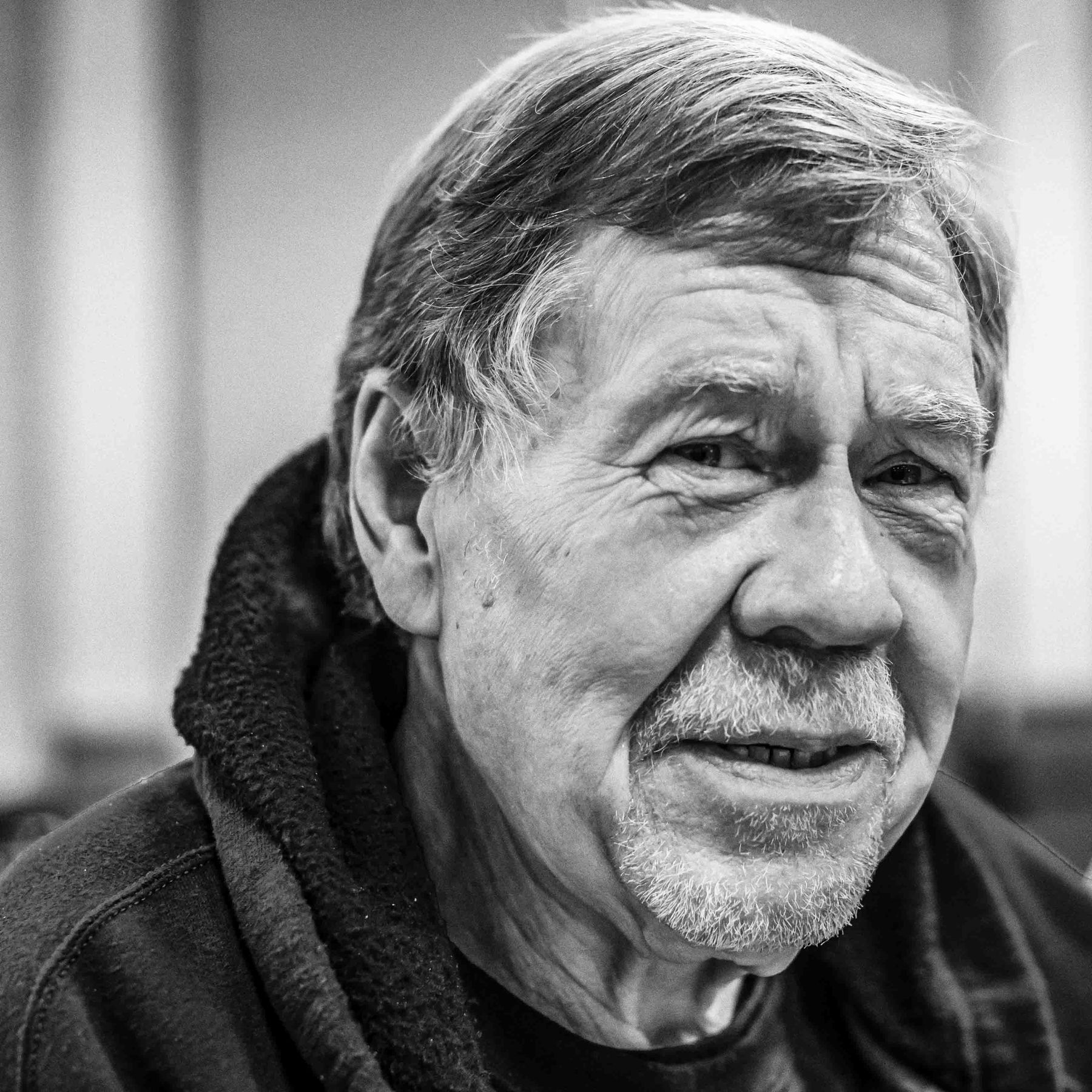 Obituario de George Hill Jr.