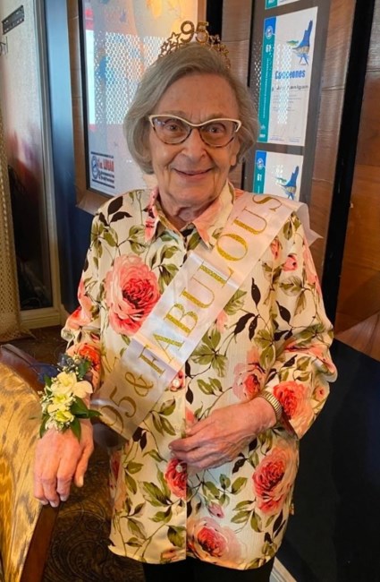 Obituary of Nettie Schochet
