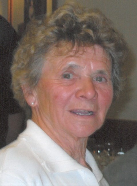 Obituary of Elfreida Clara Mobbs