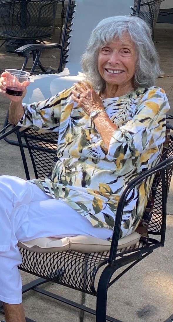 Obituary of Greta Stoliar