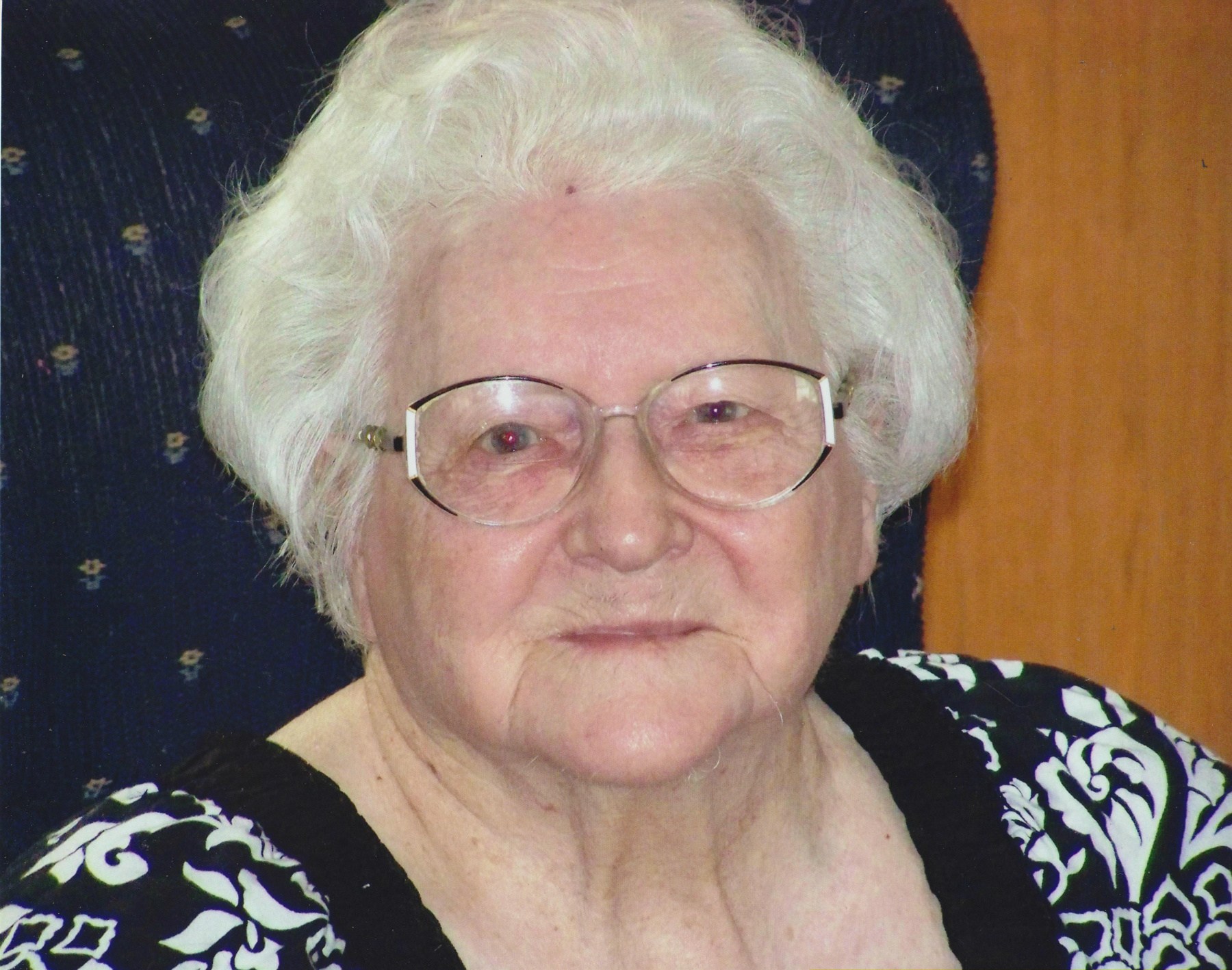 Finding Obituaries for Lansing MI Without Paying for a Subscription