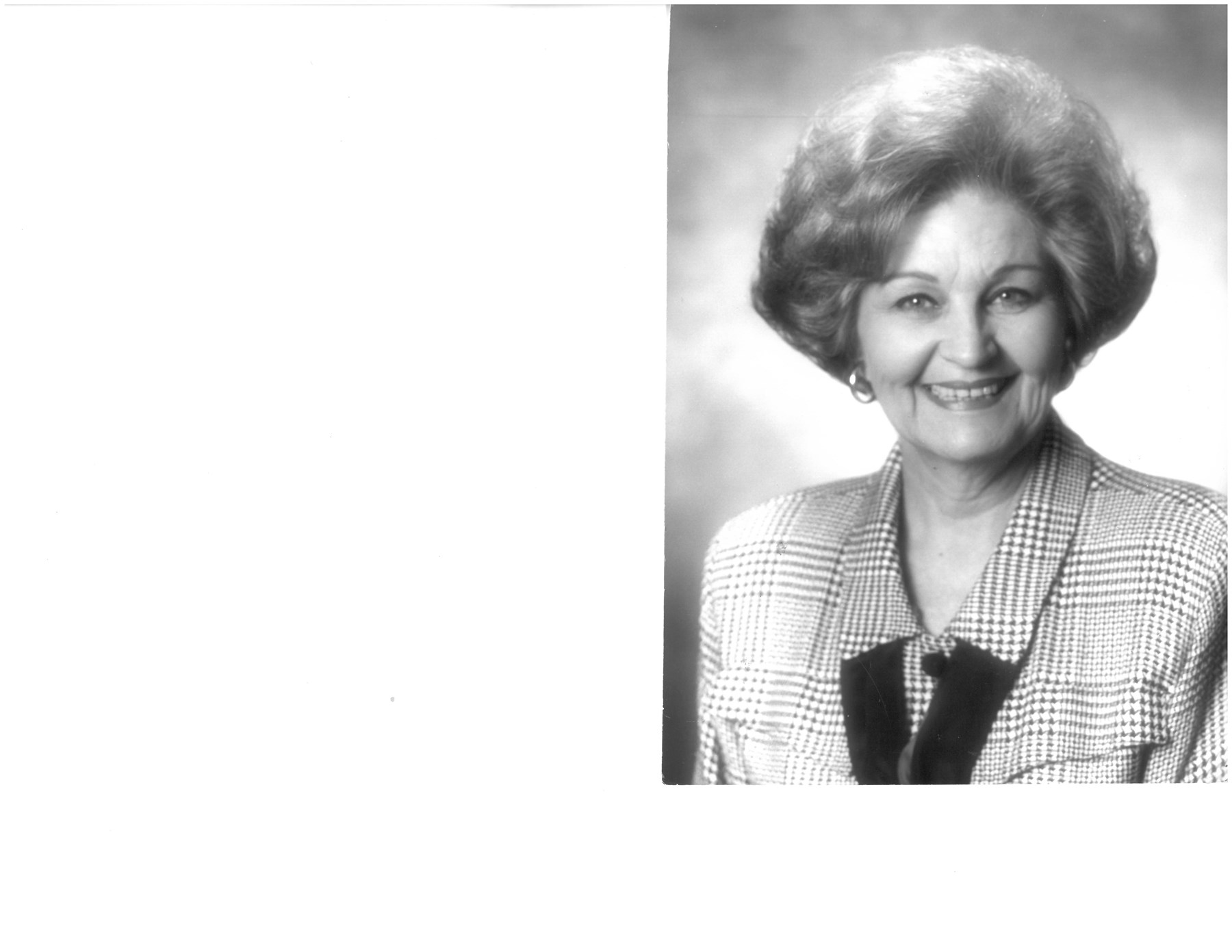 Avis de décès de Frances Diana Stewart Whitehead