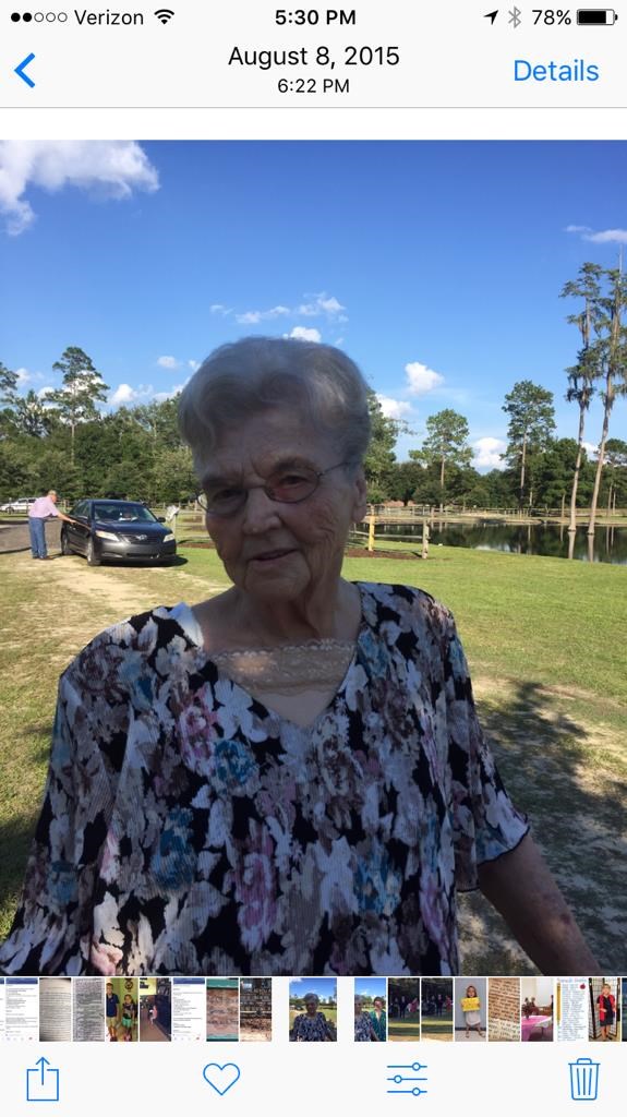 Avis de décès de Mrs. Doris Futch Brown