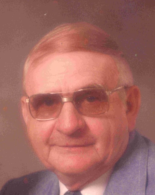 Hilbert Smith Obituary Louisville Ky Arrangements Under The Direction Of Evergreen Funeral Home Louisville Ky