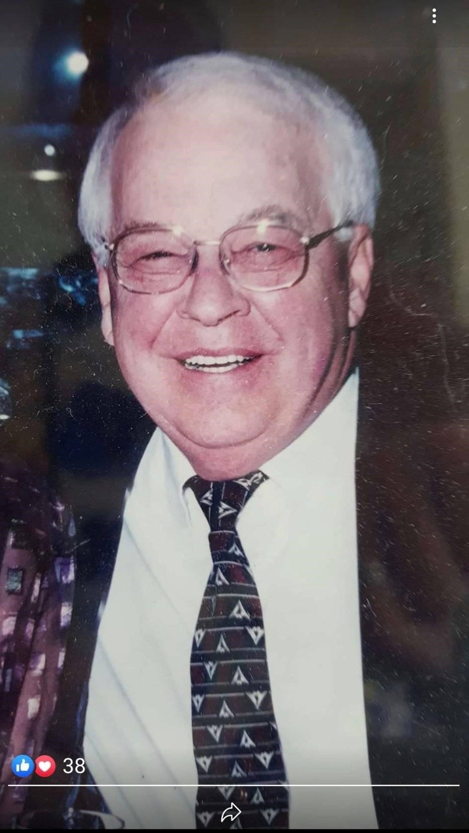Obituary of Arlan E. Thomas