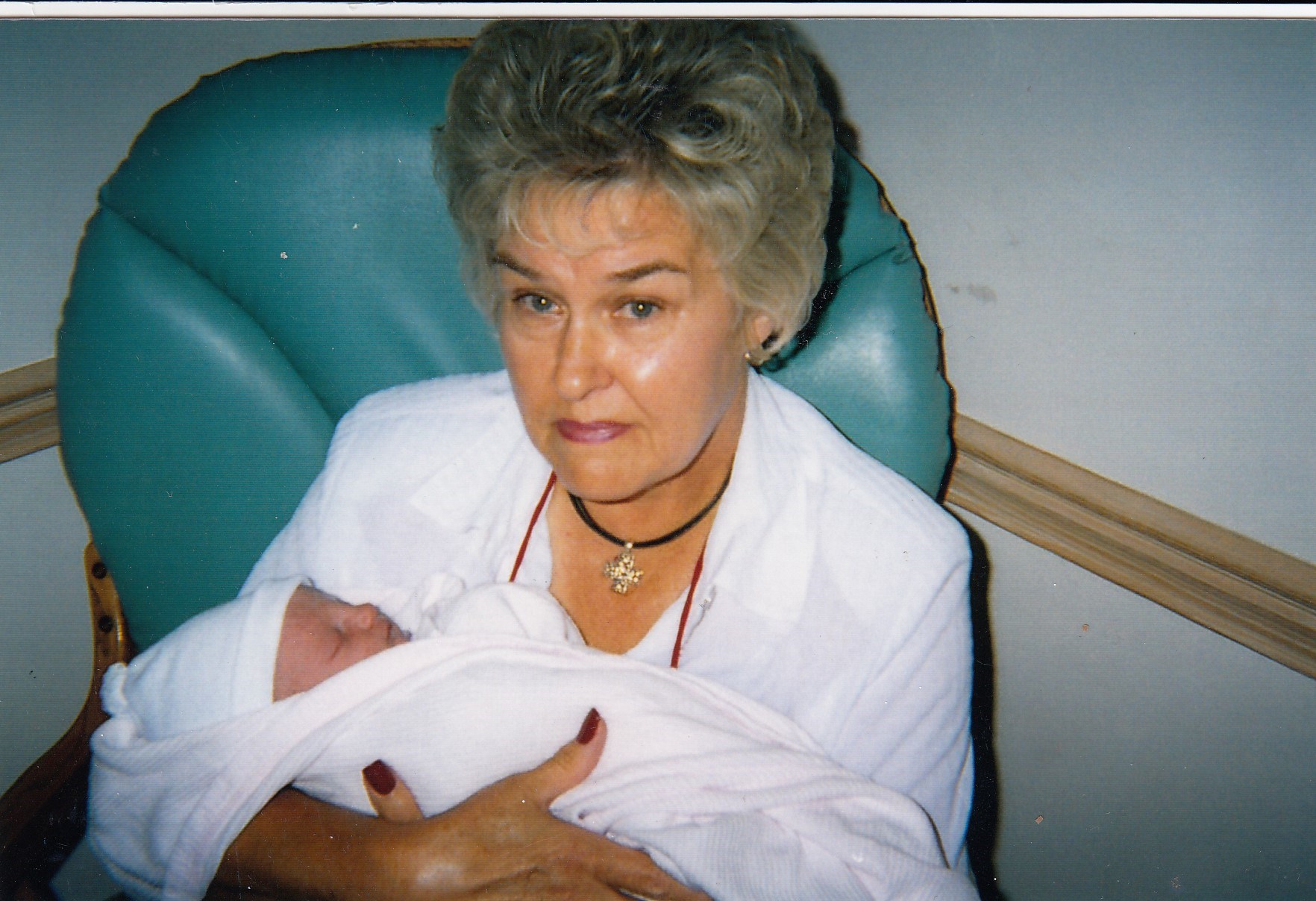 Obituary of Shelby Jean Kneezle