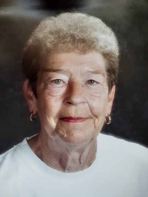 Obituary of Regena V Stamper