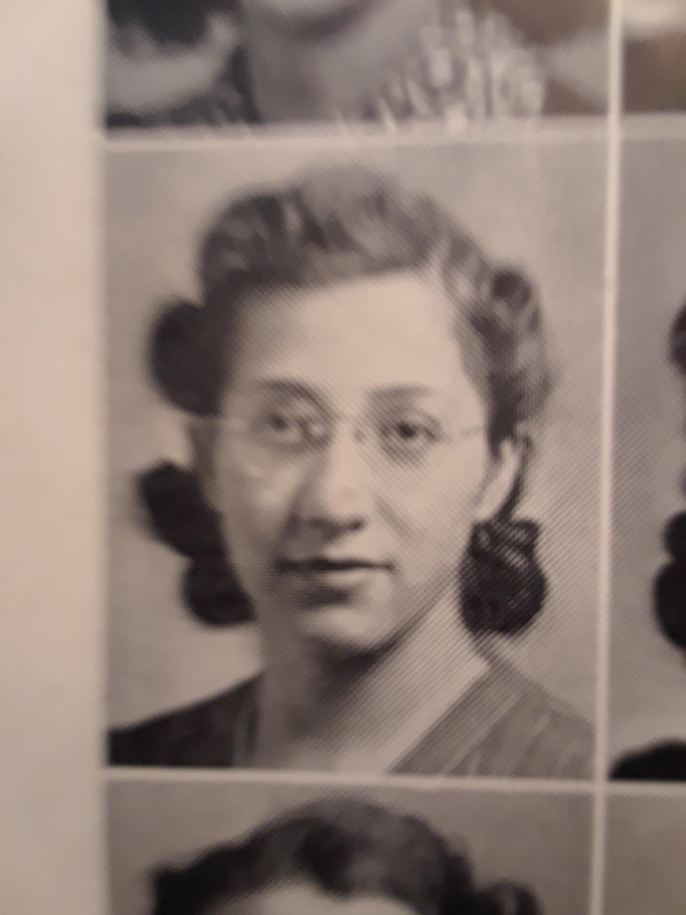 Obituary of Marie T Howard