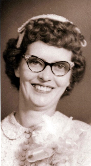 Obituary of Maxine Shields