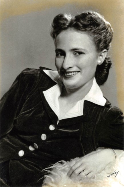 Obituary of Maurine Davidson Hall