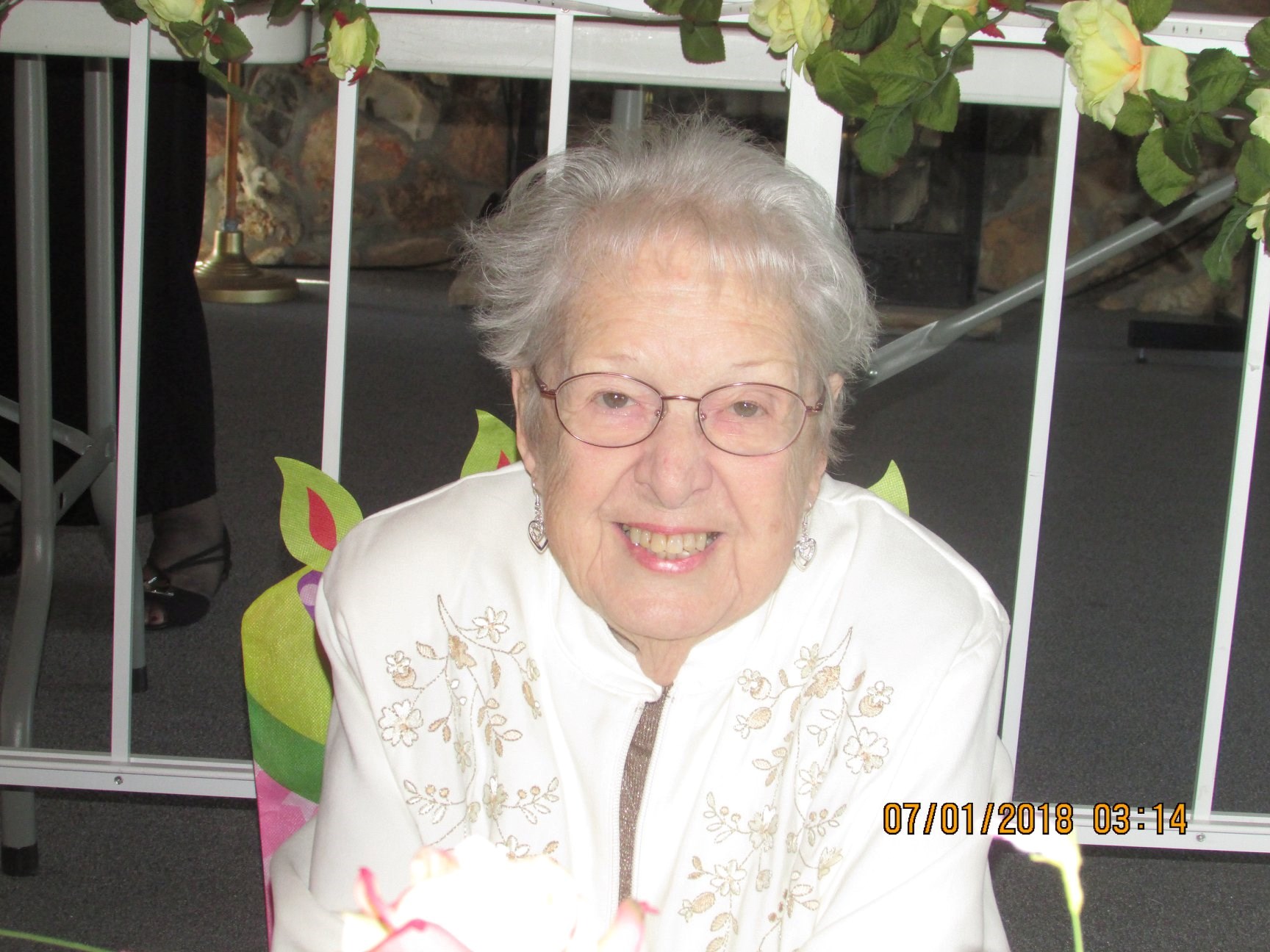 Obituario de Helen Maxine Young