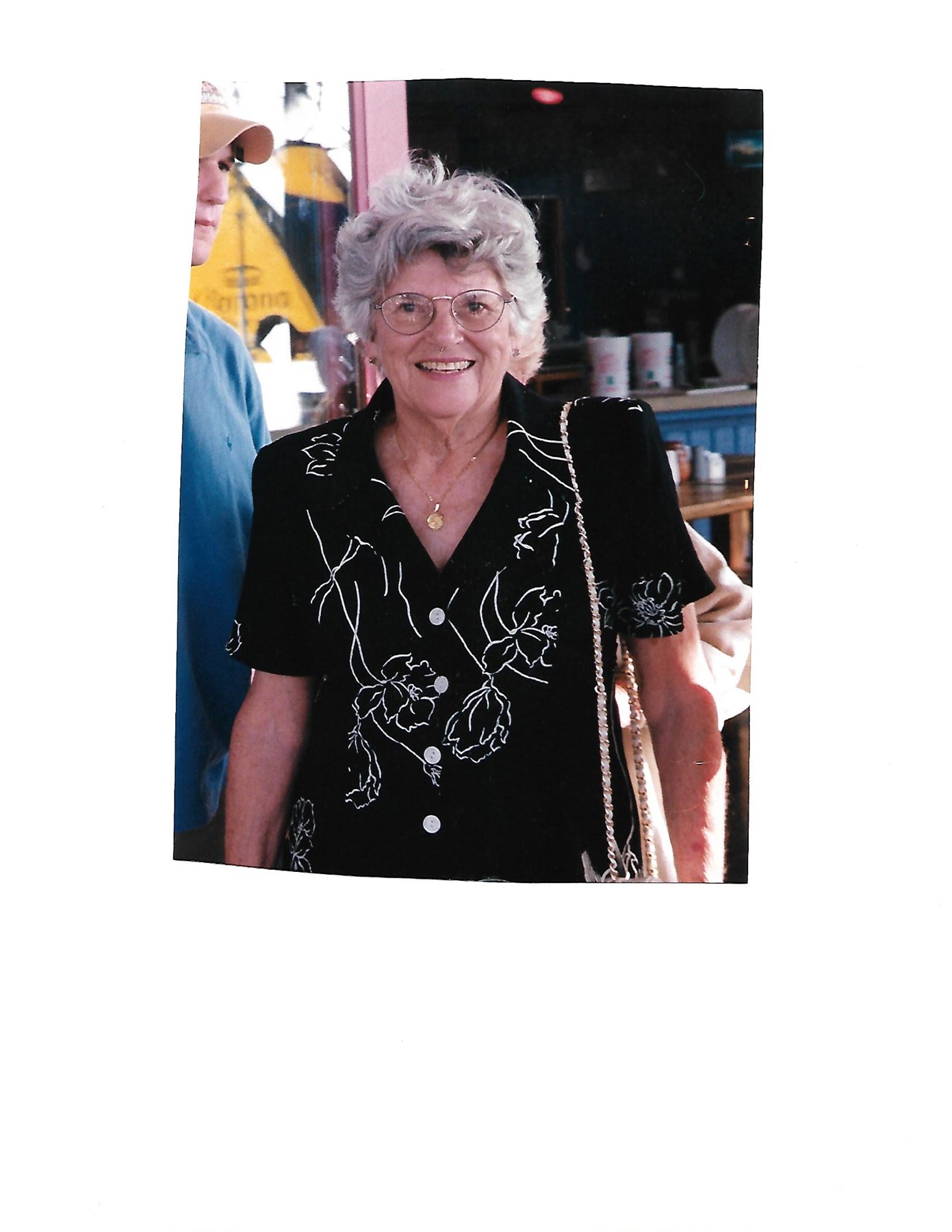 Avis de décès de Elizabeth Jean Larson