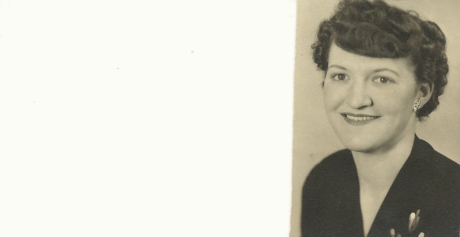 Obituario de Agnes M. Withrow