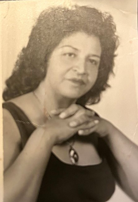 Obituary of Gumesinda L. Mata