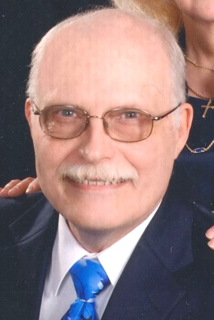 Obituario de Robert E. Cunningham