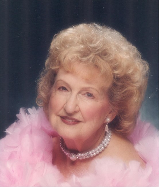 Obituary of Esther Luella Hahn