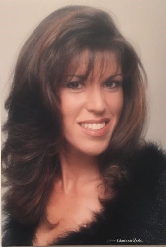 Obituario de Denise Torres-Leakakos