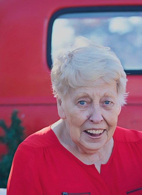 Obituary of Mae Hildegard Range