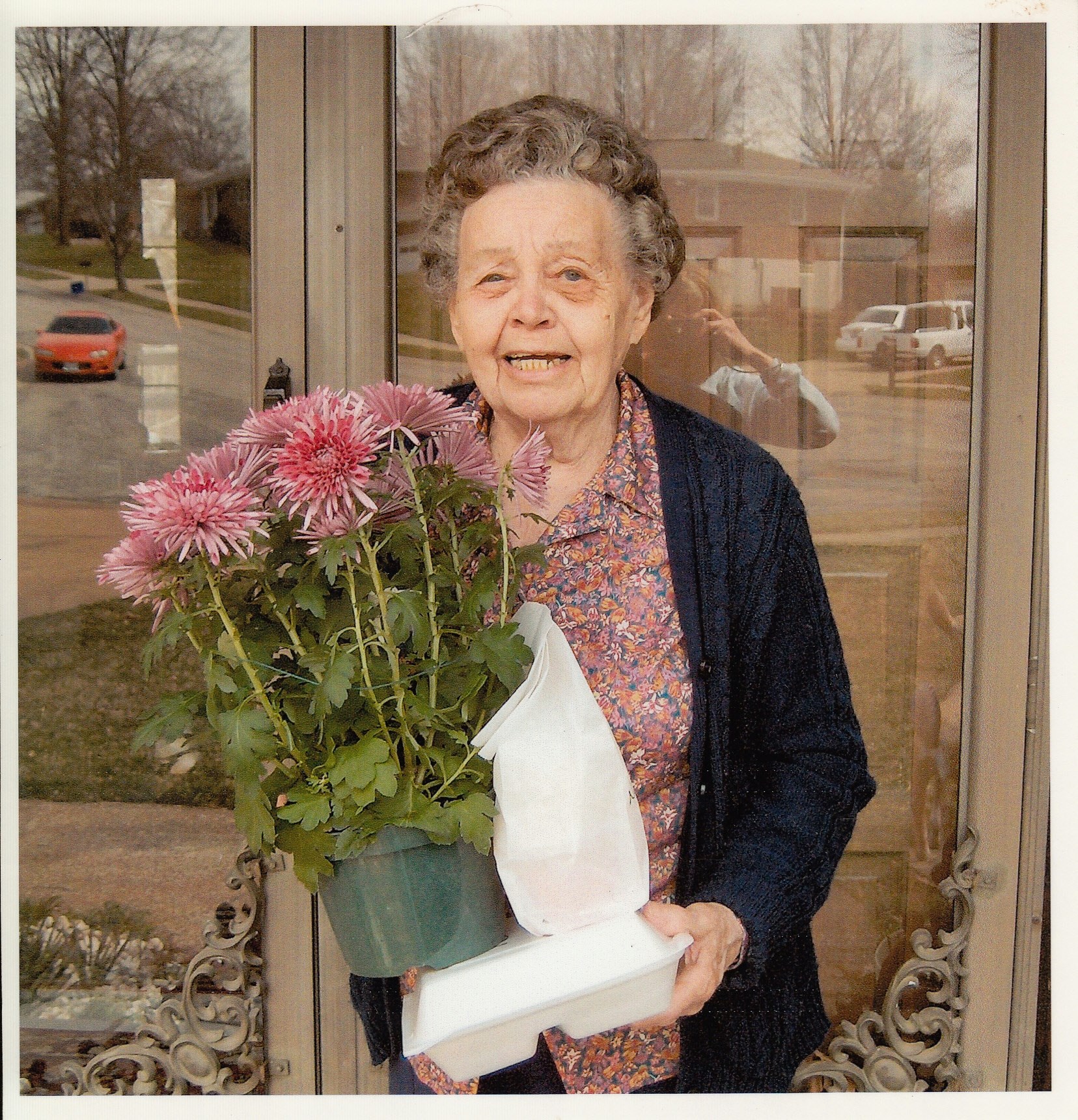 Obituary of Yvonne A Bourne