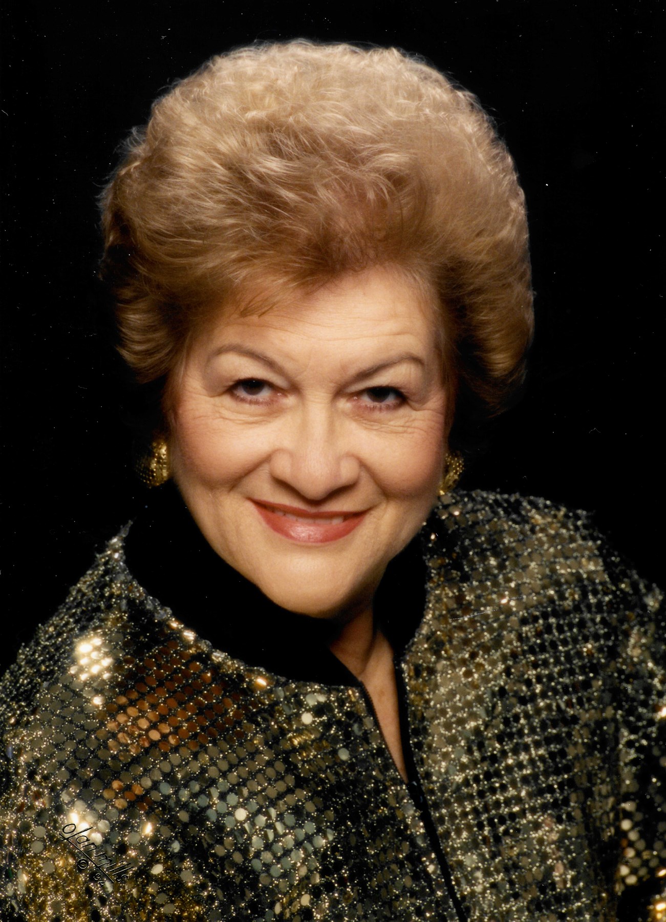 Obituary of Carmen L. Olavarria Cruz
